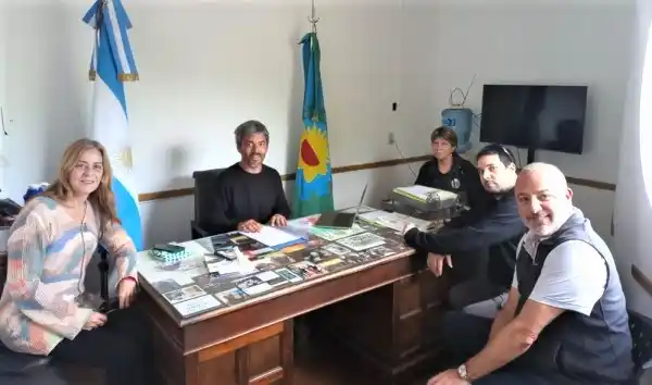 Realizan trabajo conjunto entre Secretaría de Turismo y Cámara de Comercio para regularizar alojamientos extra hoteleros