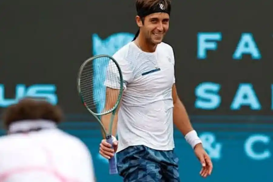 Tomás Etcheverry se metió en los octavos de final en Conde de Godó