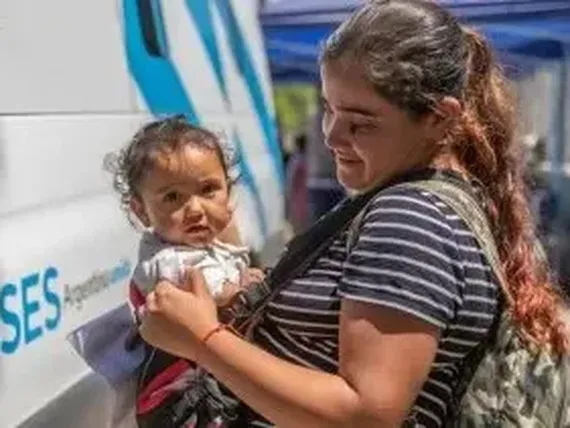 AUH: ¿Cuando se debe presentar la libreta para acceder al 20% acumulado?