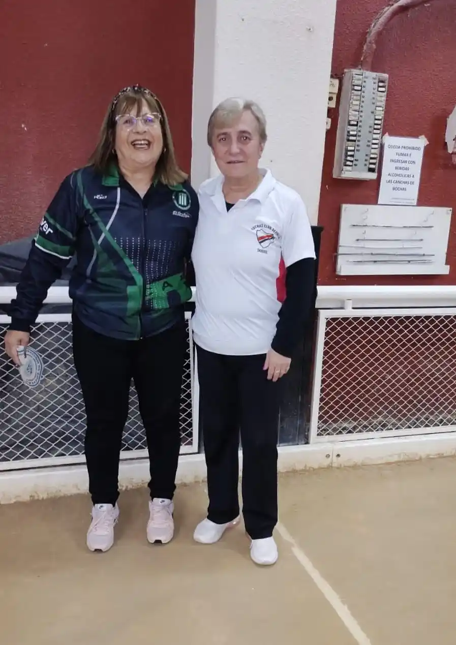 Barraza y Oliva, dos de las integrantes del equipo tandilense.