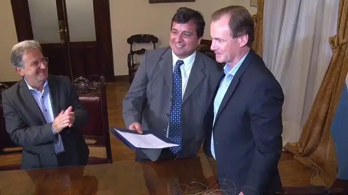 Precandidato a Senador se bajó porque no podrá pegar con Bordet