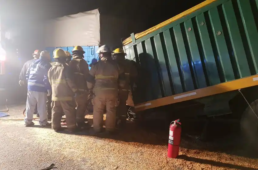 Falleció un camionero de 35 años en un choque provocado por colapso en el tránsito