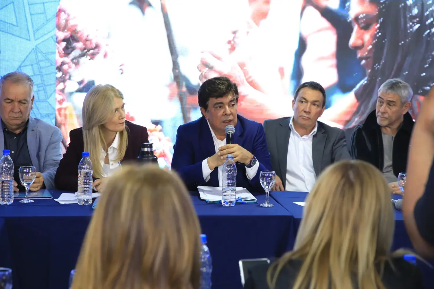 Fernando Espinoza, intendente de La Matanza, renovó su mandato como el presidente de la entidad