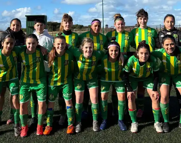 La liga local femenina sigue en acción