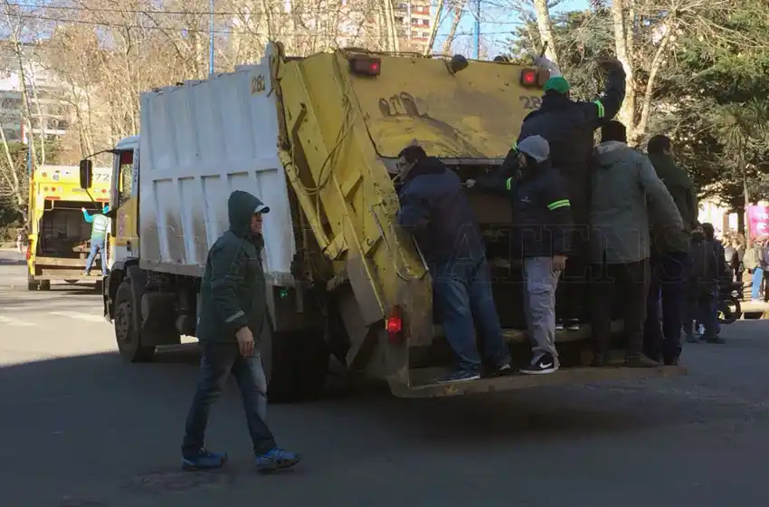 Lunes asueto por el día del trabajador municipal: ¿Cómo se brindarán los servicios?