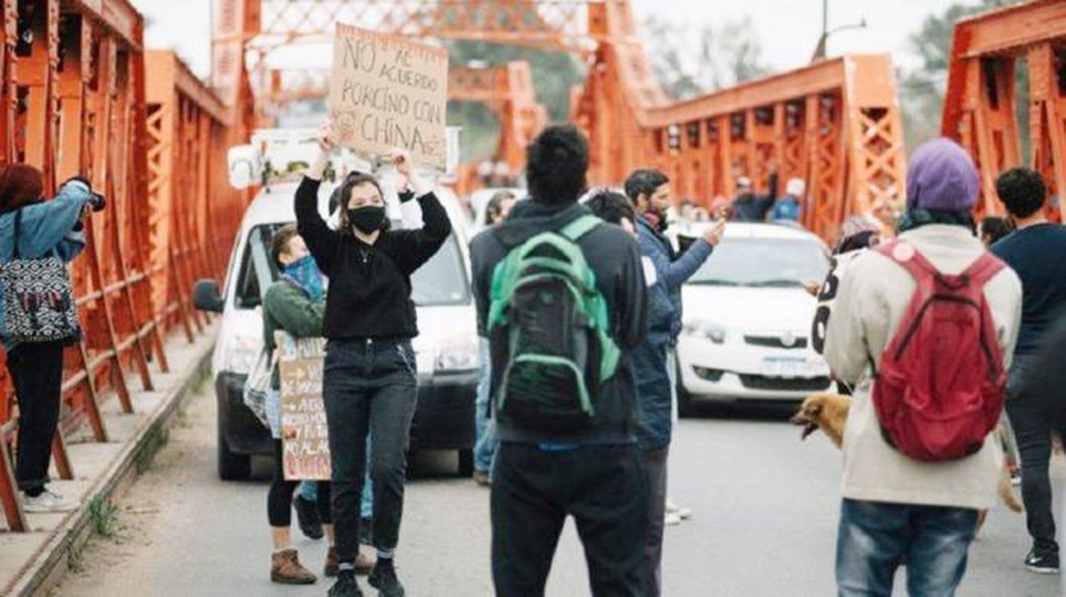 Movilización contra el acuerdo  porcino con China por cría de cerdos