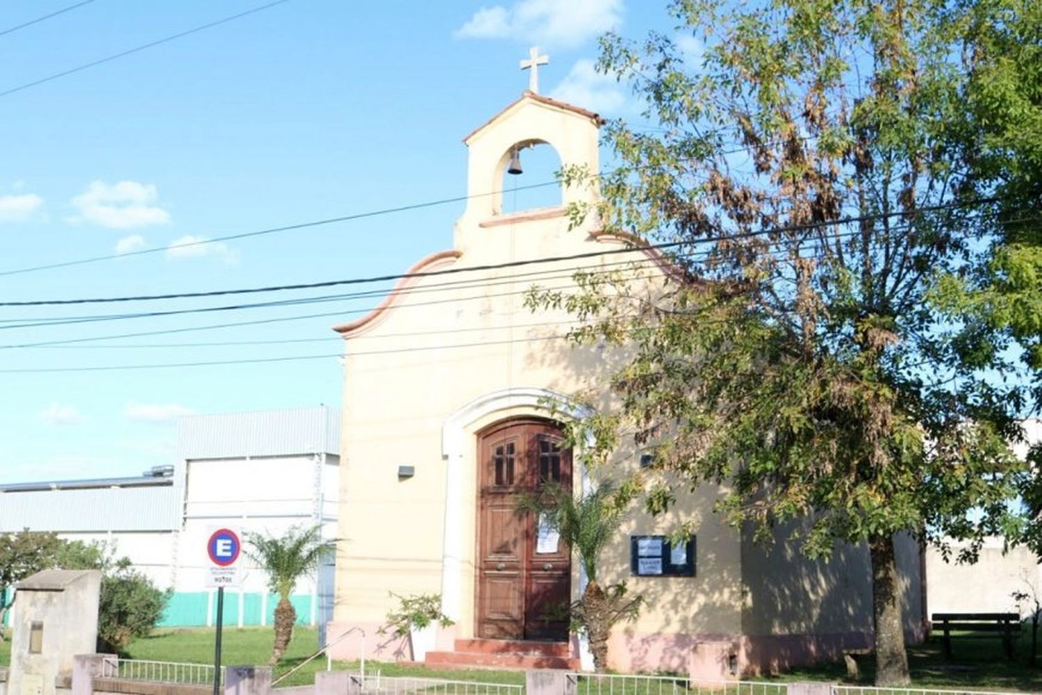 Una capilla, convertida en consultorio para hacer frente al Covid