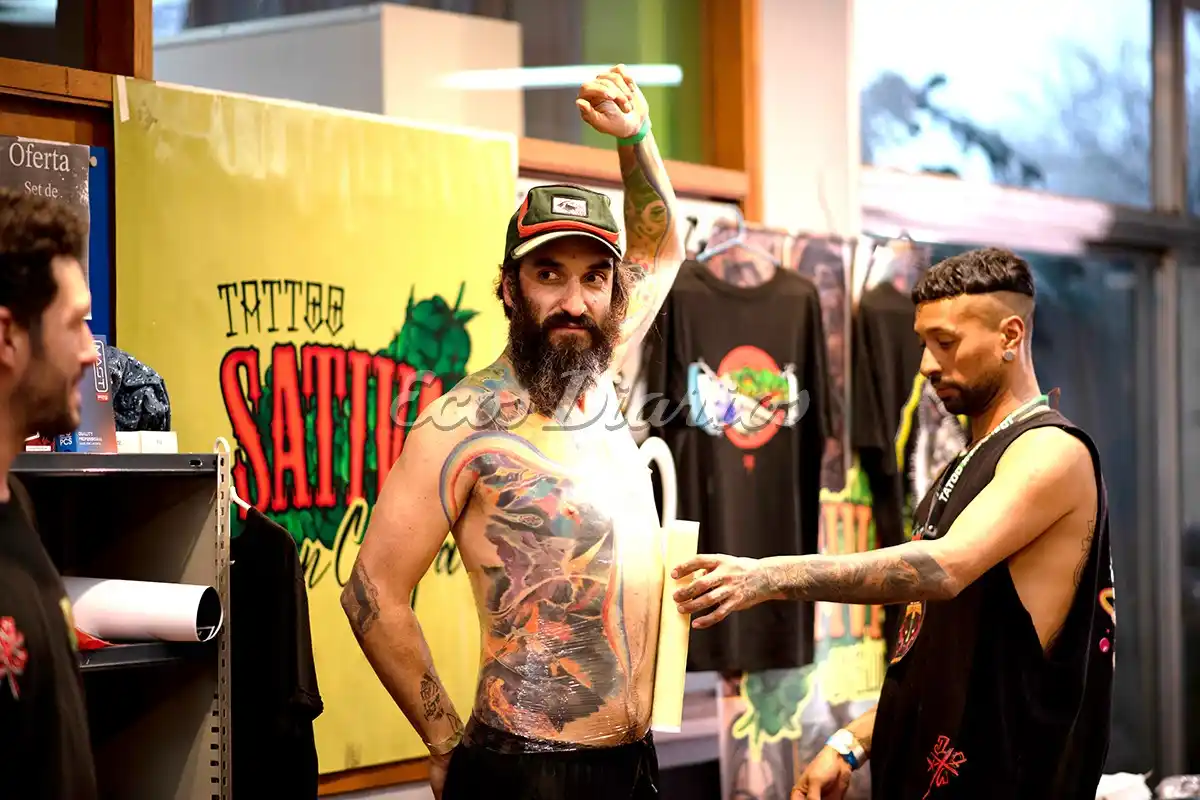En el Centro Cultural. Se puede visitar la convención de tatuadores