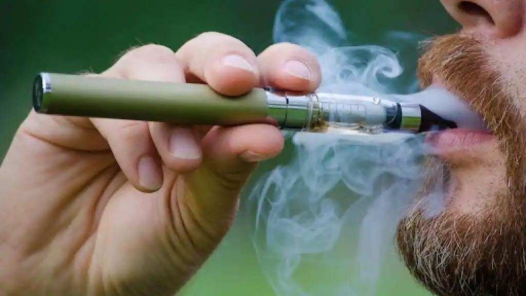el Gobierno argentino libera el mercado de vapeadores