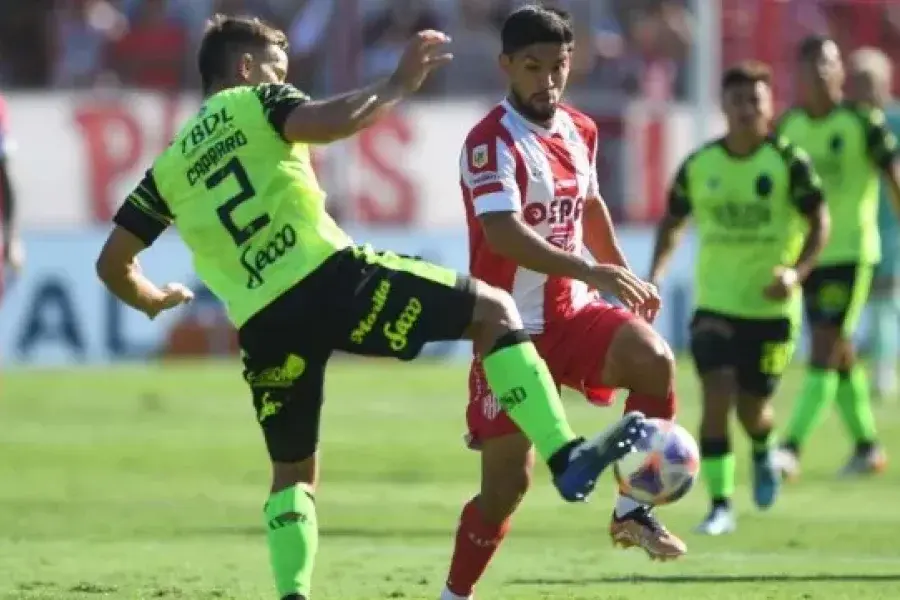 Unión SF recibe a Barracas en duelo de invictos