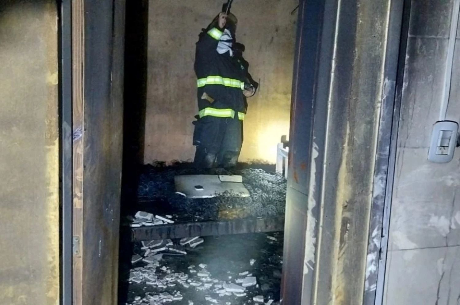 Sospechoso incendio en una casa abandonada de la ciudad de Santa Fe