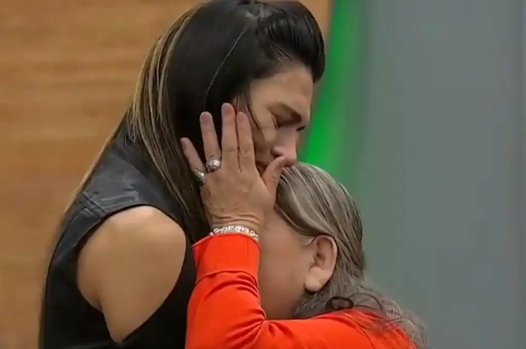 Luciana recibió la visita de su mamá