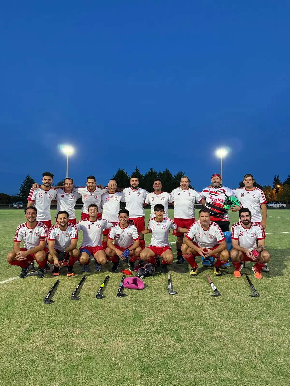 Hockey sobre cesped: Huracán se metió en el top 4 de la liga