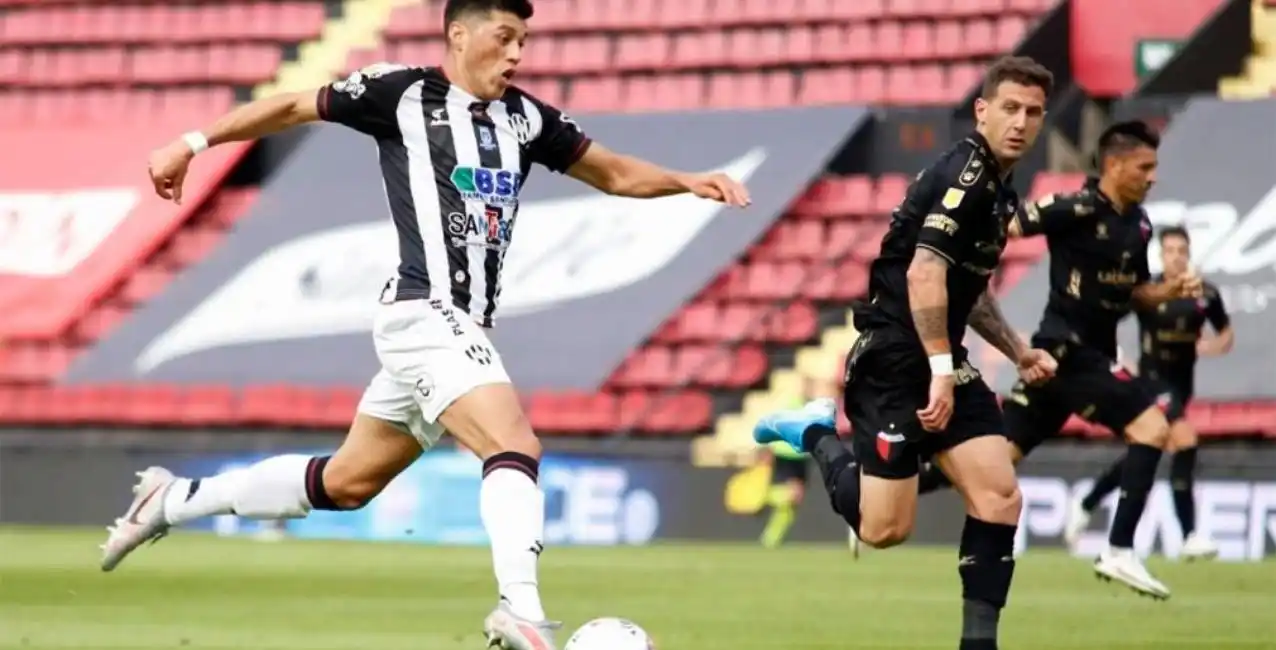 Colón mejoró y le ganó a Central Córdoba