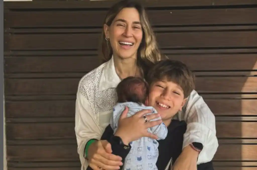 Jimena Barón compartió imágenes de las primeras vacaciones con sus dos hijos: "Tanto amor..."