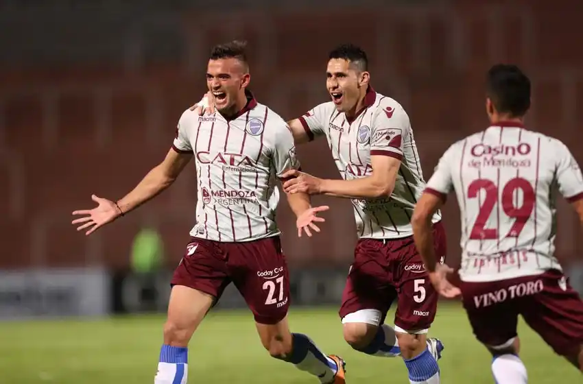 El Tomba no se baja de la pelea