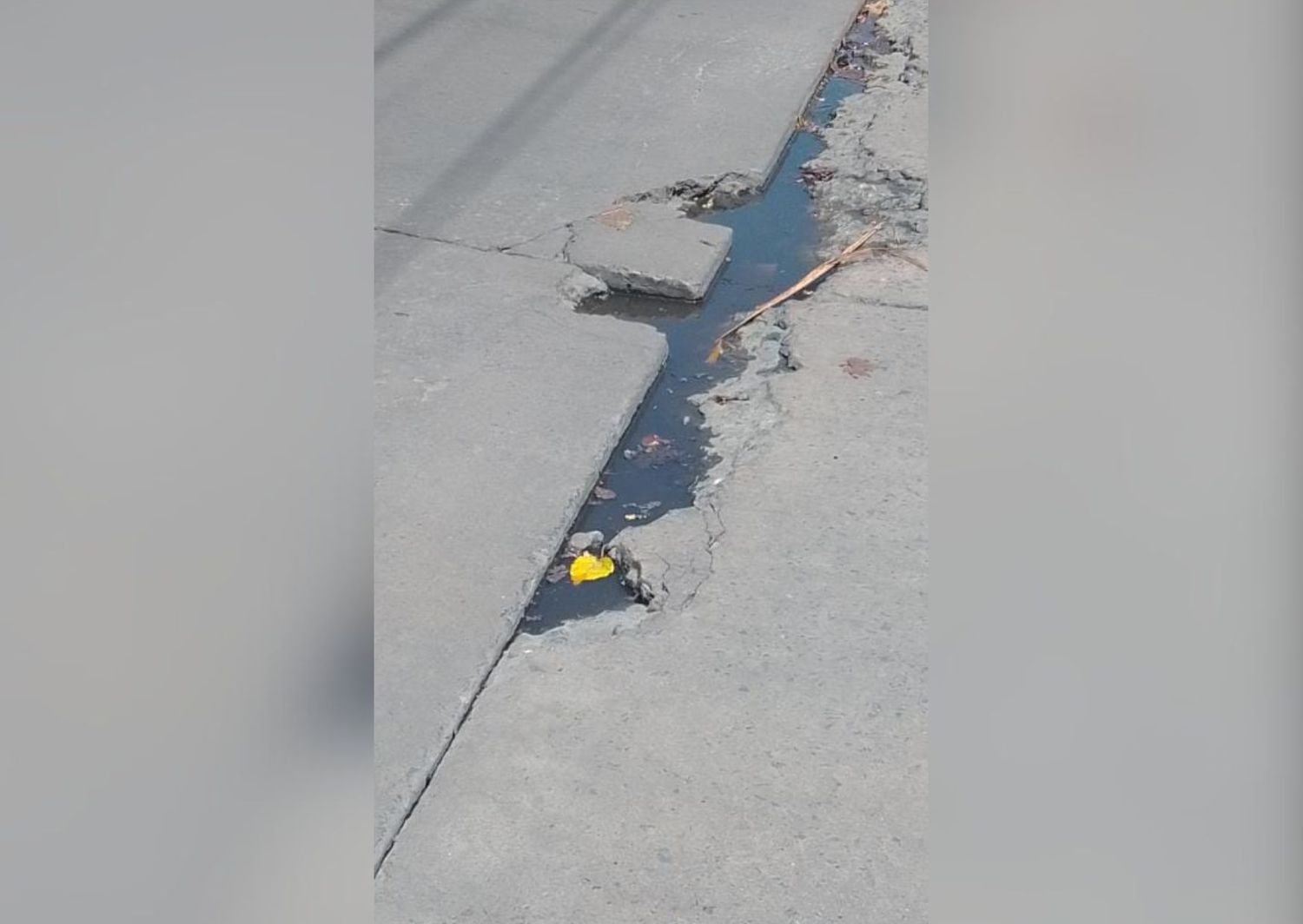 “No se puede pasar por el charco de agua”