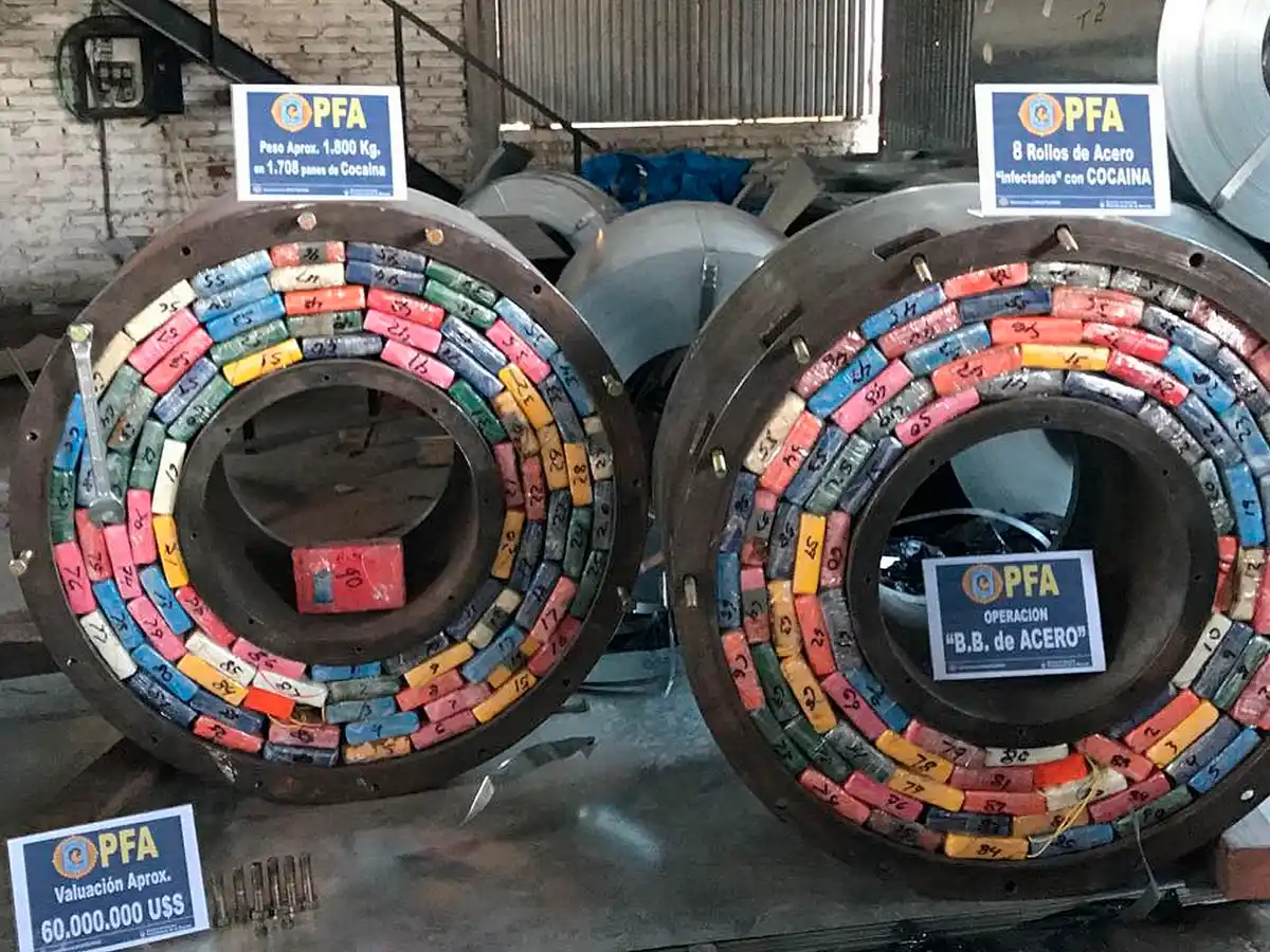 Hallan casi dos toneladas de cocaína en bobinas de acero 