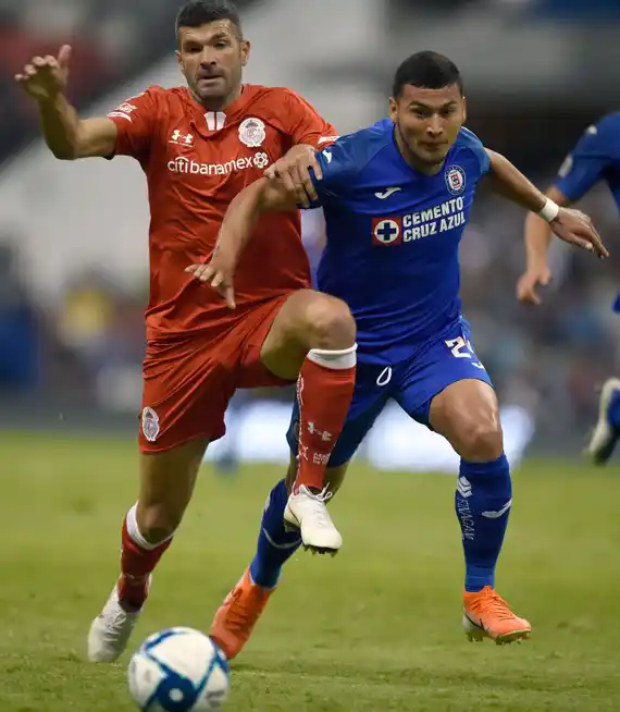 Gigliotti refuerza a Nacional de Uruguay