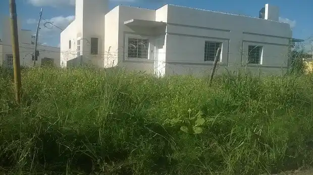 Compraron terrenos y construyeron, pero no les entregan las casas