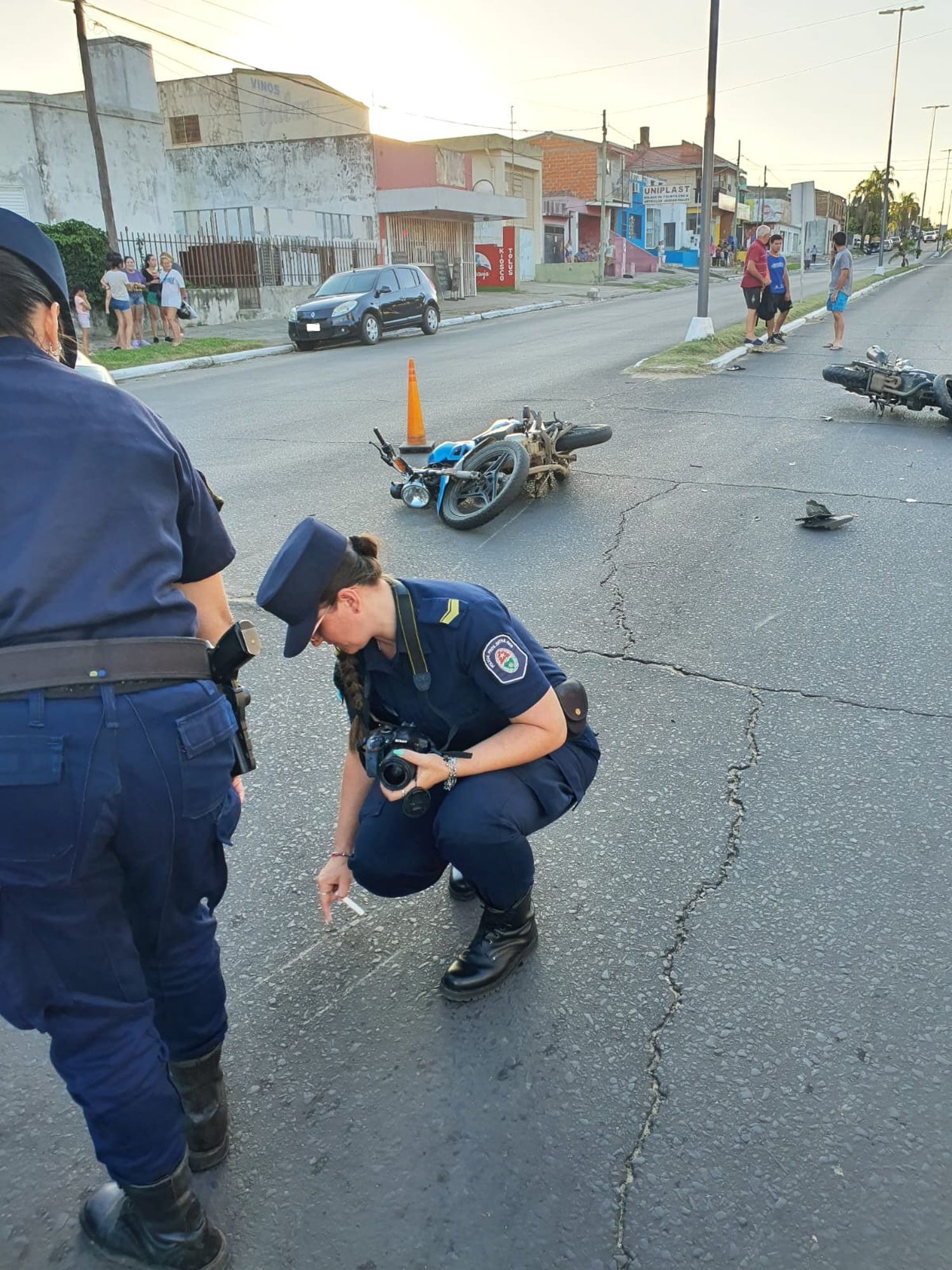 Colisión deja grave a una joven que fue hospitalizada