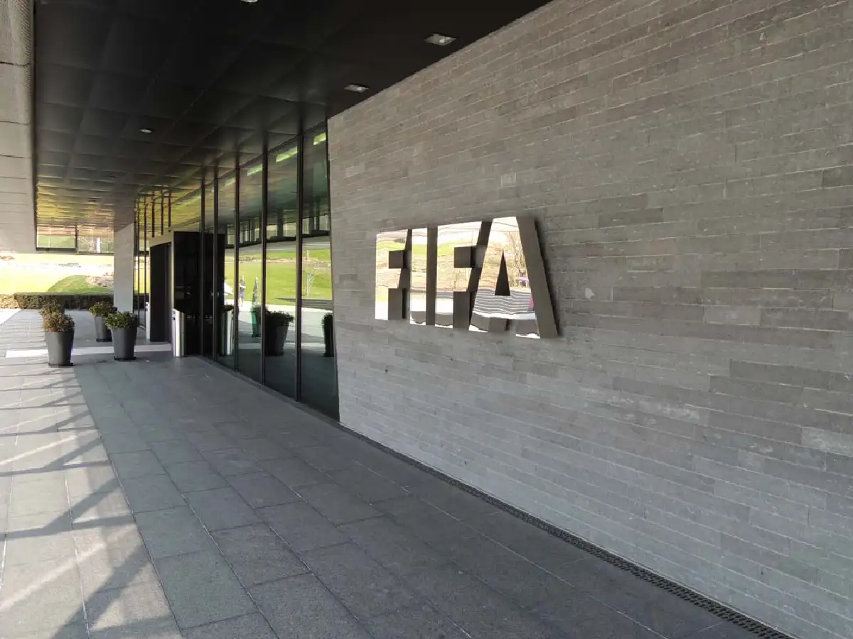 Fifa avisa que la AFA puede ser suspendida