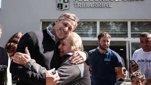 Pilar: Achával inauguró los nuevos Policonsultorios de Tribarrial