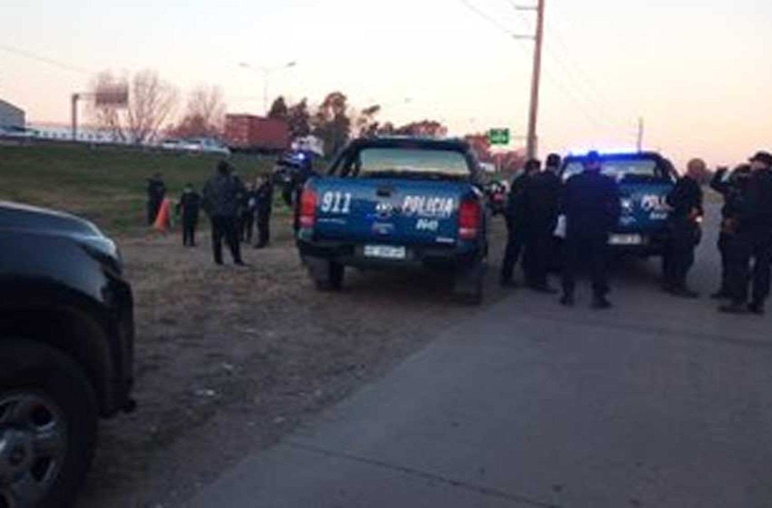 Dos jóvenes se tirotearon con la Policía durante una persecución y fueron detenidos