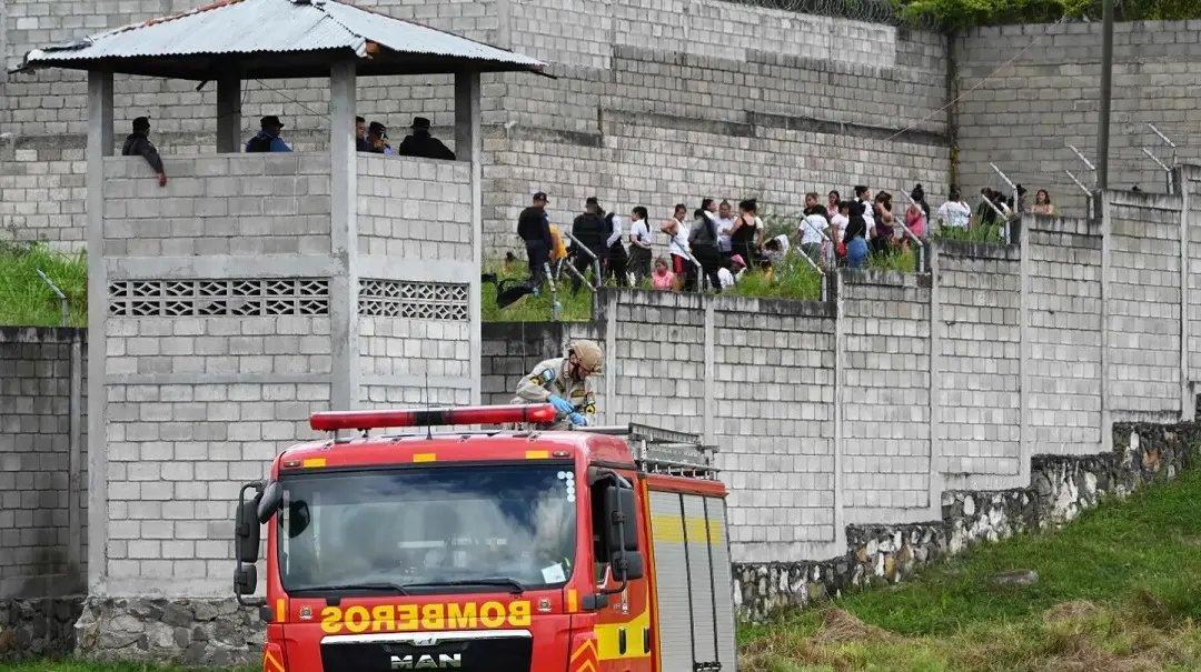Al menos 41 mujeres murieron en una pelea entre pandillas en una cárcel