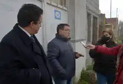 Vecinos de Cabral y Azucena volvieron a reclamar que terminen la obra de gas