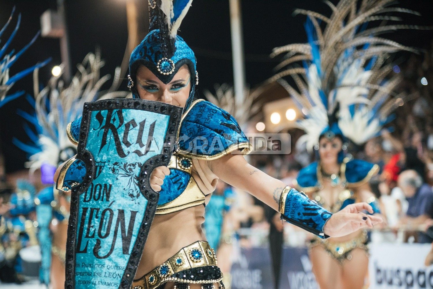 Se vive la sexta noche del Carnaval del País: qué famosos están presentes