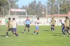 Juventud goleó a El Progreso
3 a 0 y subio en la tabla