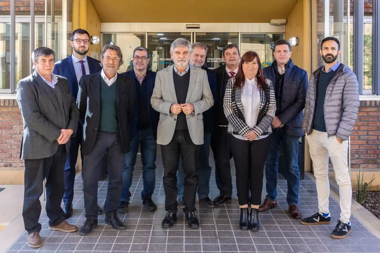 Filmus visitó el Parque Tecnológico del Litoral Centro en Santa Fe