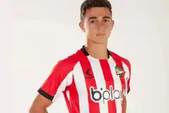 Siguiendo los pasos de su tío, Gastón Benedetti debutó en la Primera División