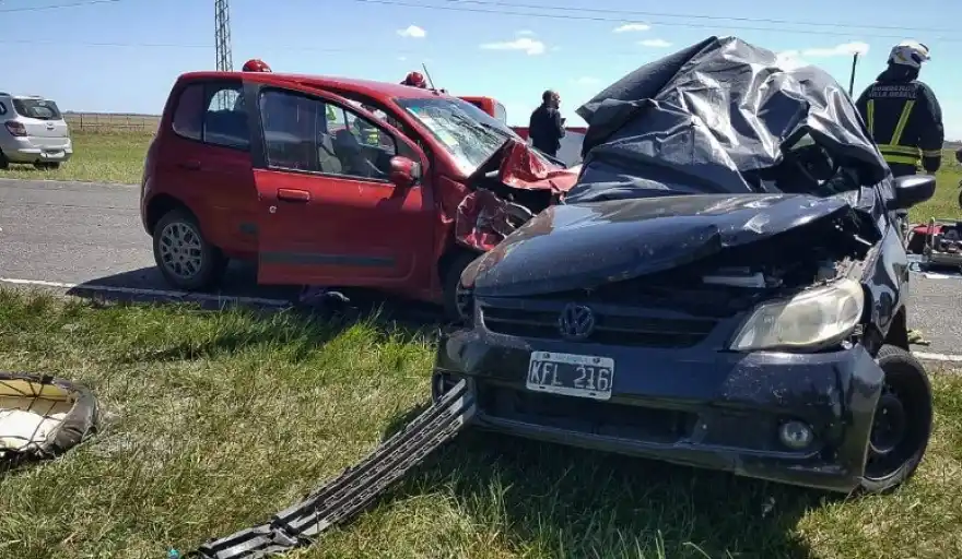 Tres muertos y tres heridos en un choque frontal en Ruta 11 cerca de Villa Gesell