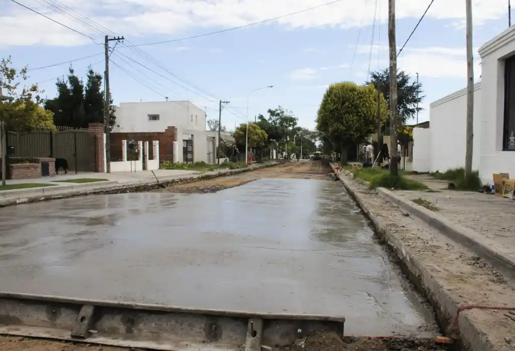 Comenzaron las obras de  asfalto y repavimentación  con recursos de la Provincia