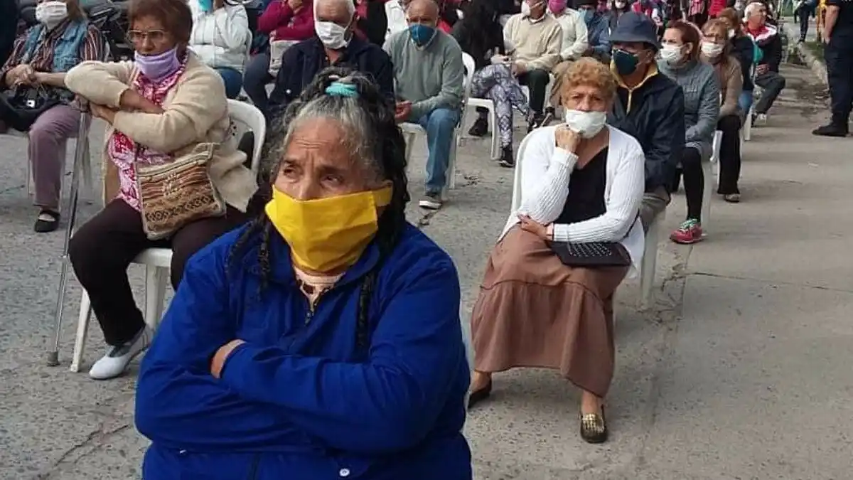 Marcha atrás: El Gobierno dará aumentos trimestrales a jubilados en 2021 y no descontará el 5% en marzo