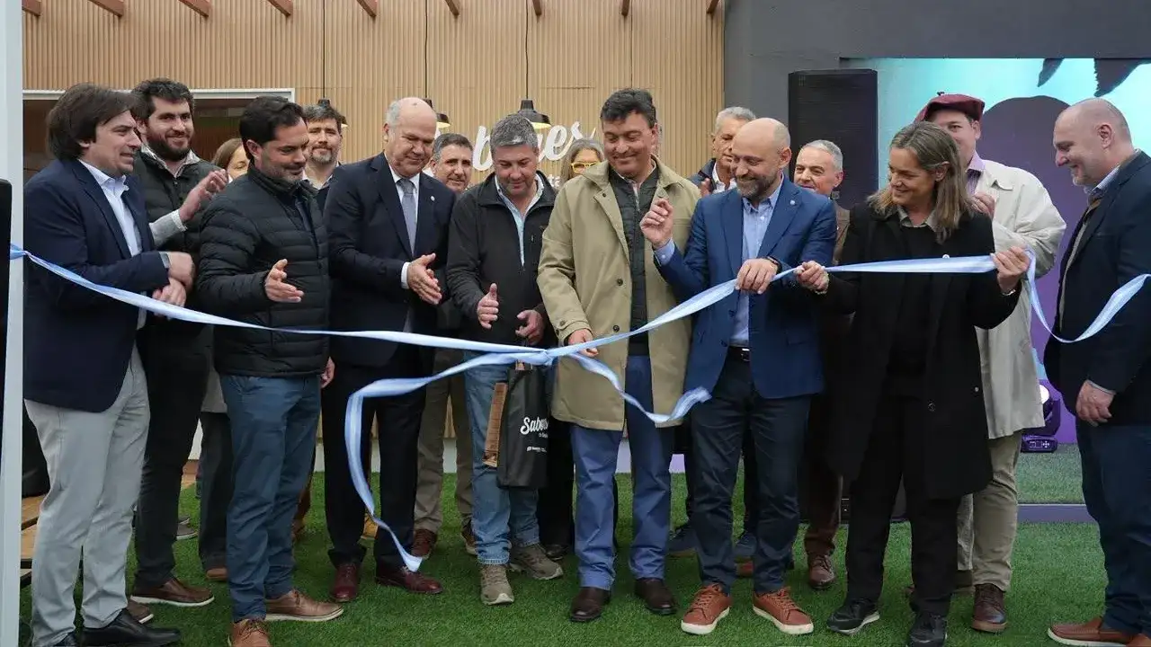 Santa Fe presentó en La Rural su modelo productivo y reafirmó el respaldo al campo - 2