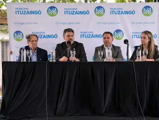 Ituzaingó: Bianco y Descalzo inauguraron un espacio deportivo y recreativo
