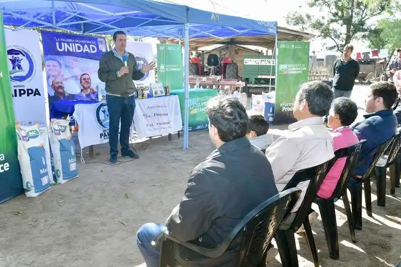 El vicegobernador acompañó jornada 
productiva en el interior provincial