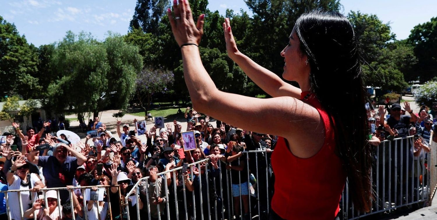 La rosarina realizó una ceremonia para los creyentes en el Templo Votivo, en Chile. Créditos: Reuters