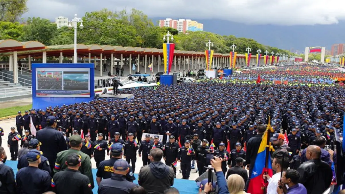 MADURO a la Policía: «debe ser la  columna vertebral de la paz» el 28 de julio