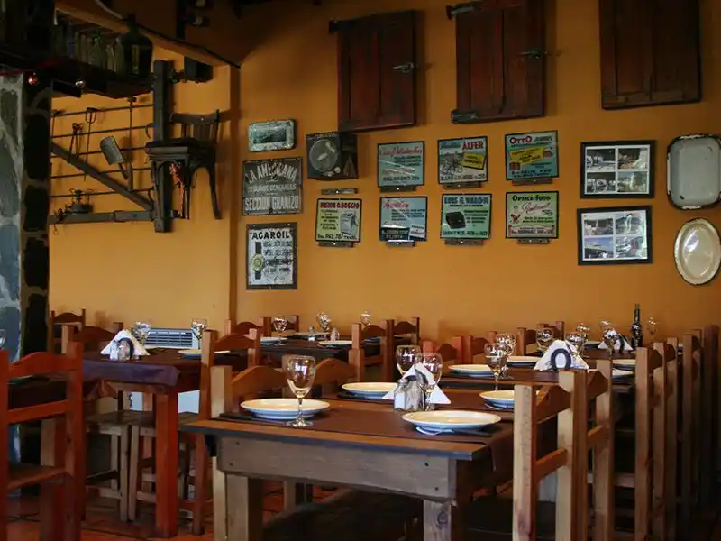 Tandil: Por qué el Frente de Todos se opone a la propuesta para que ingresen los vacunados a los restaurantes