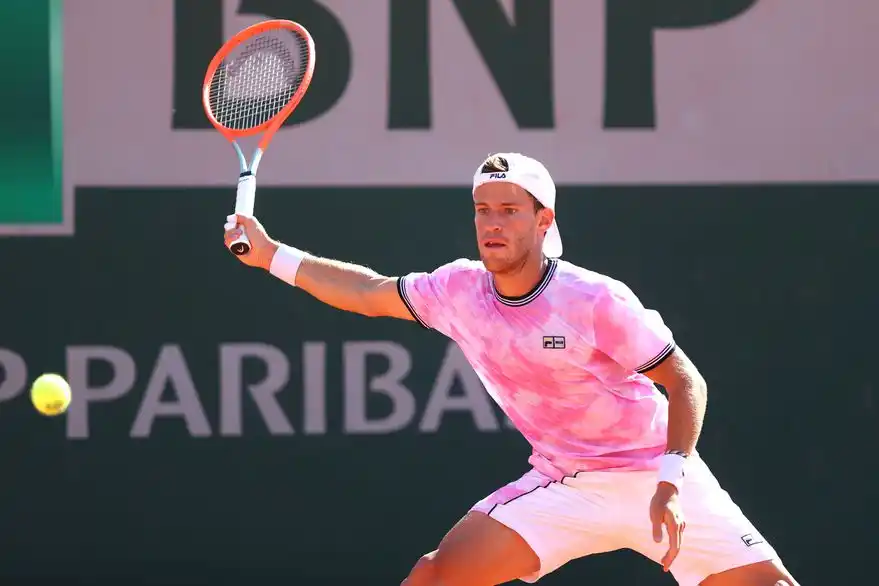 Peque Schwartzman ganó y sigue firme en Roland Garros