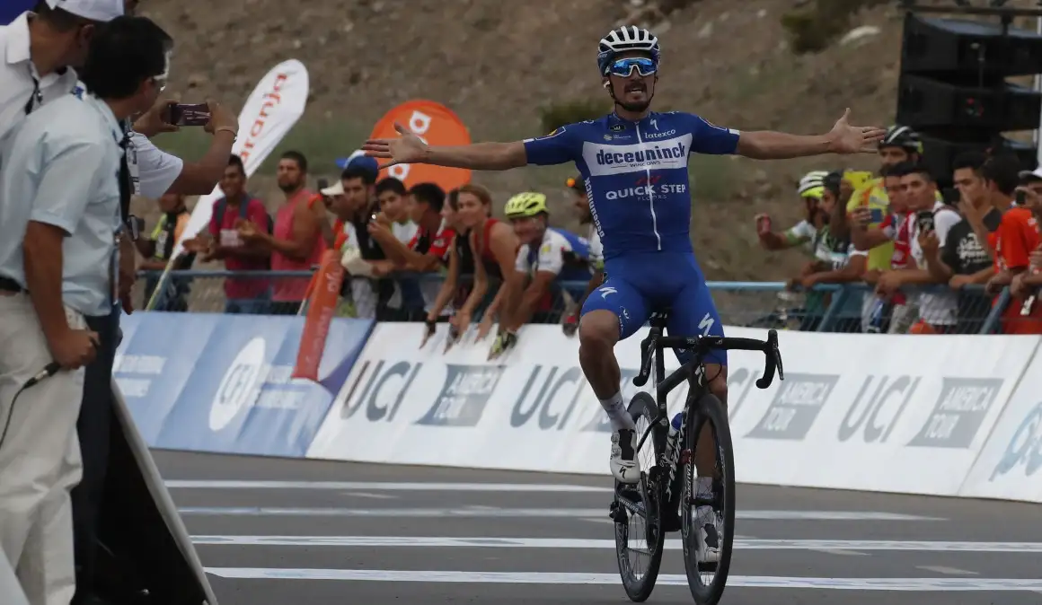 El francés Alaphilippe ganó la segunda etapa