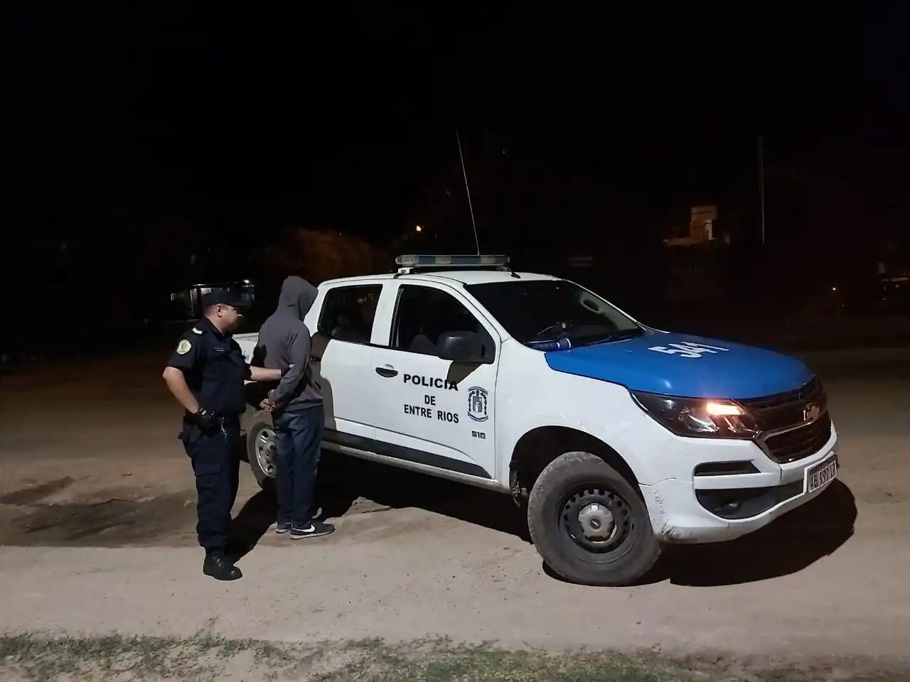 En Pueblo General Belgrano detuvieron a un joven de 22 años en la madrugada