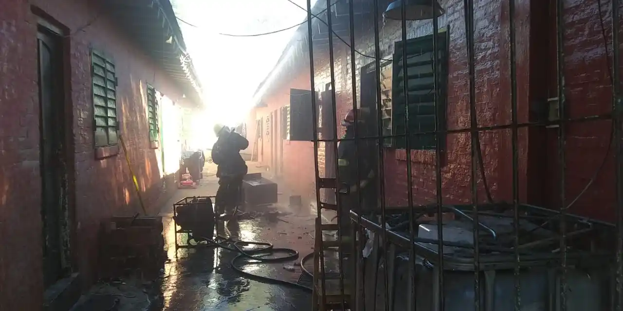 Los Bomberos trabajaron en un incendio en la zona norte de la ciudad 
