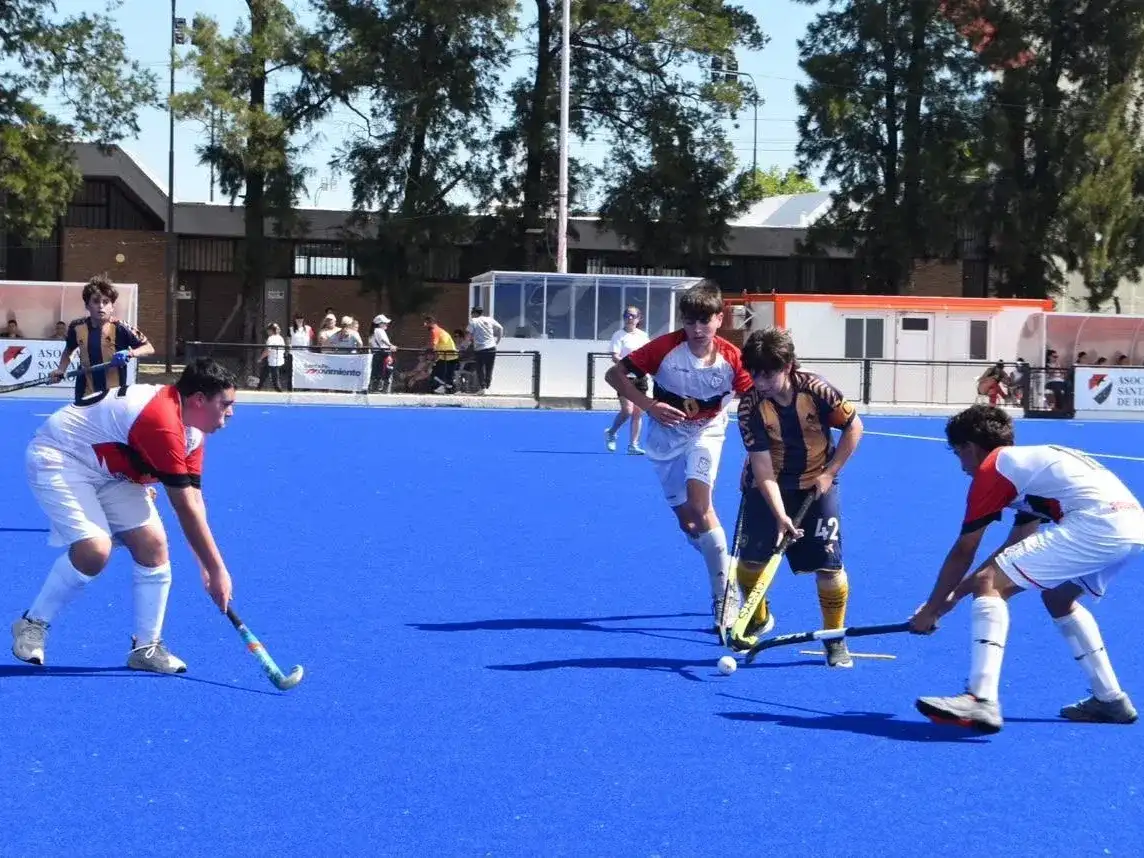 HOCKEY