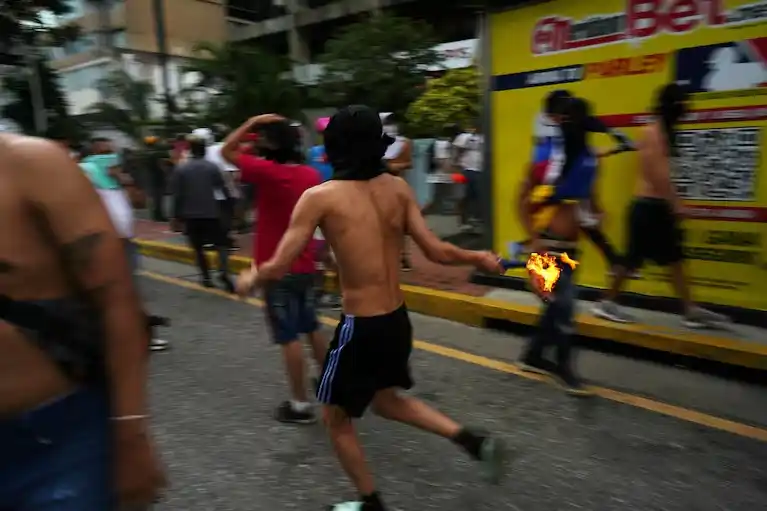 Murió un hombre de 30 años de un disparo de arma de fuego durante las marchas de la oposición en Venezuela.
