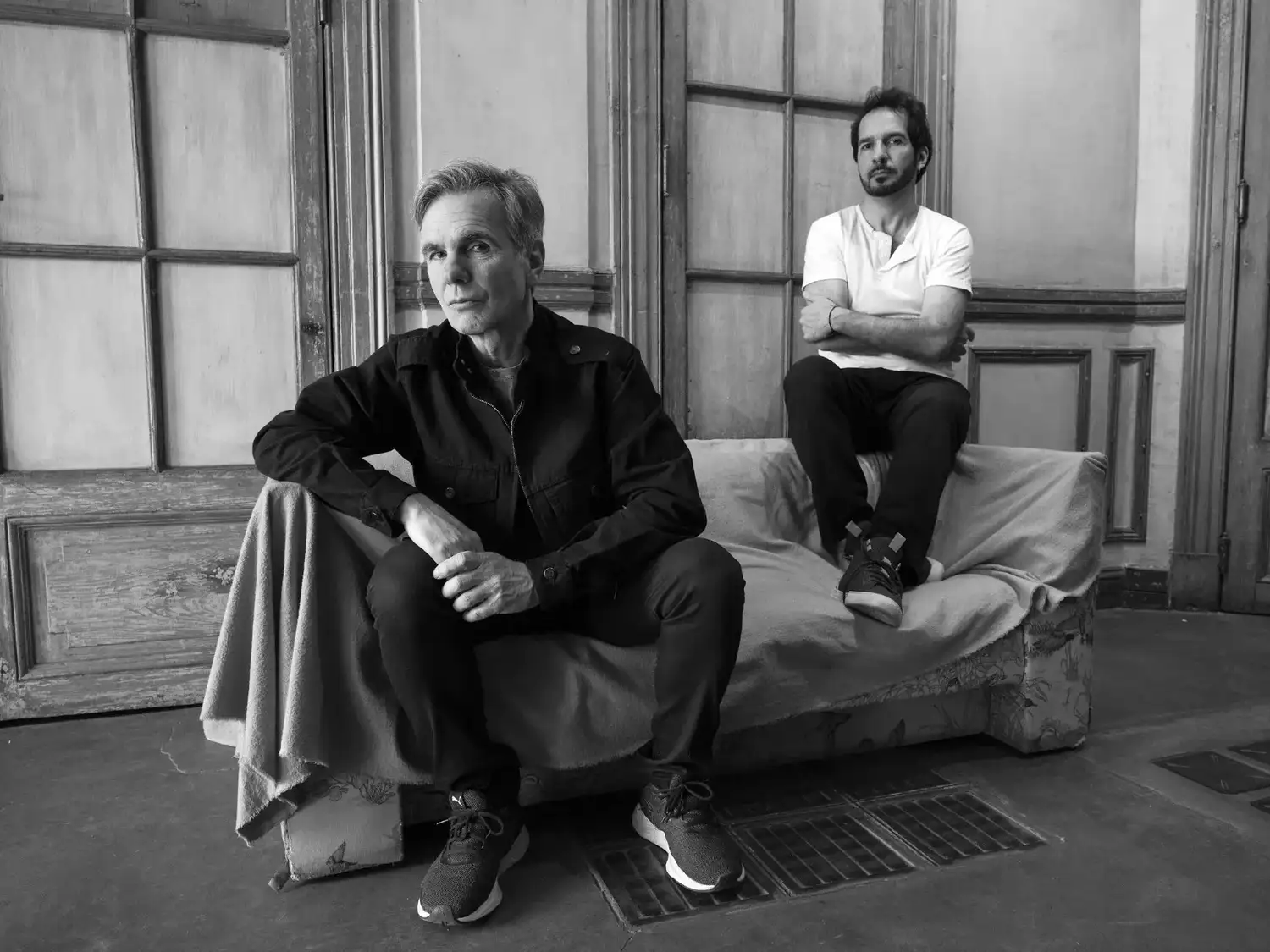 Jorge Araujo y Alex Leys presentarán en Tandil su particular propuesta musical, que combina canciones de autor, percusión, electrónica y nuevas tecnologías.